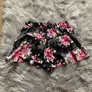 Modern flower print shorts